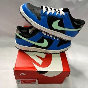 Nike Dunk Low GS Mint Foam Light Photo Blue and Black New Size 6Y / 7.5W
